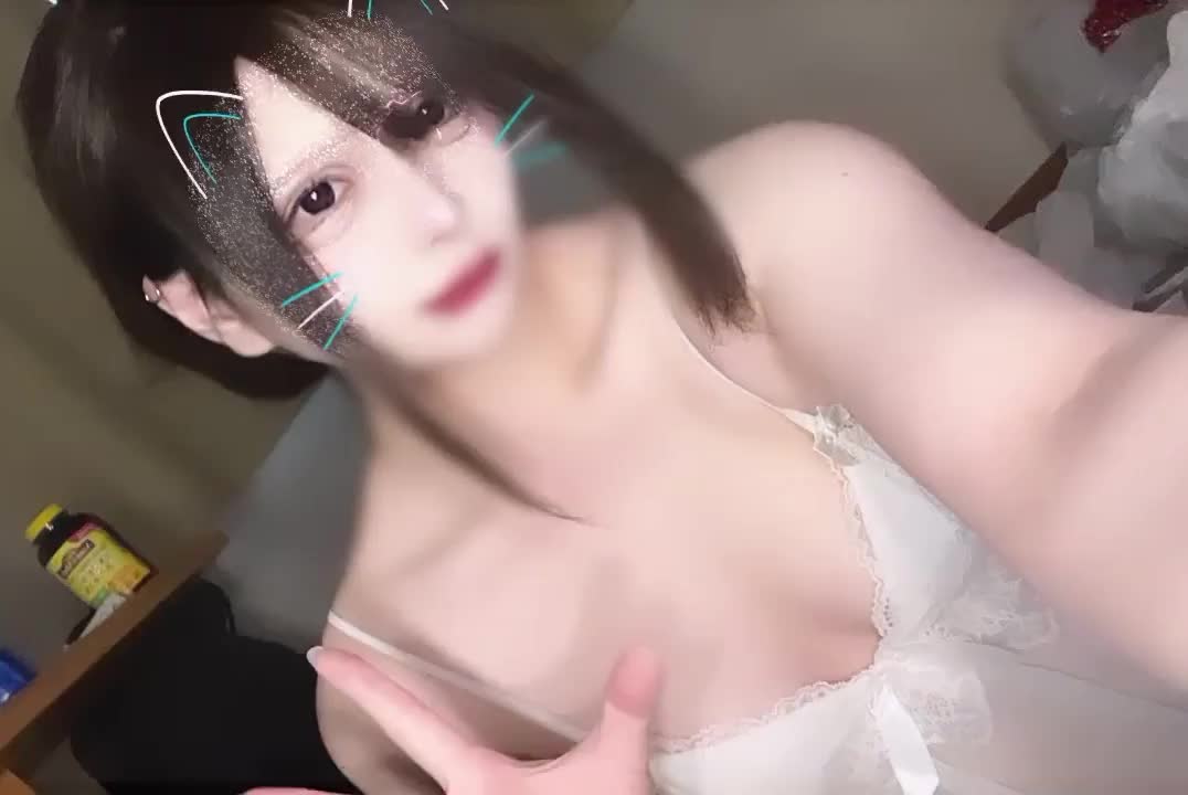 (*¯ᵕ¯*)
