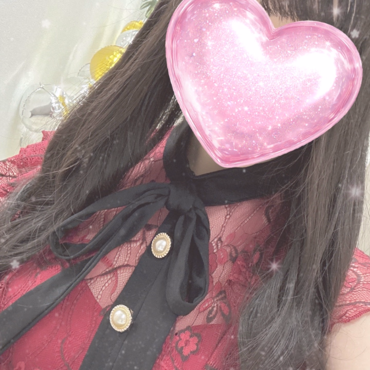 こんにちは、つむぎです🌸

前回遊びにきてくださった
仲良し様&初めまして様
ありがとうございます😊
差し入れもありがとうございます✨

本日出勤宜しくお願い致します🤲

今月後半シフト
19日21日22日25日26日29日
全て15時-22時

ご来店ご予約お待ちしております！

ドクターストーン観ました✨
アニメの続きが気になりすぎて
漫画買いました🥺！！