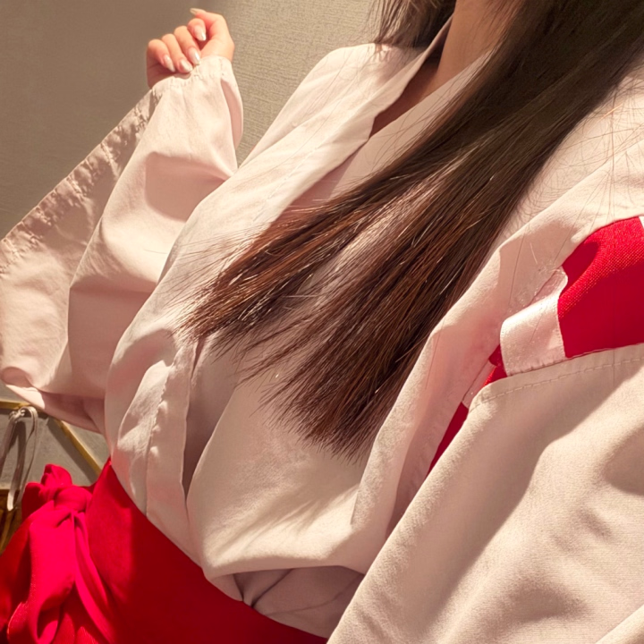 こんばんは、のぞみですෆ˚*
今日も19:30から出勤しています！

暑い日が続いて来ていますのでお兄様方もお身体にはお気をつけてくださいね🤧

皆様のご来店お待ちしておりますෆ˚*