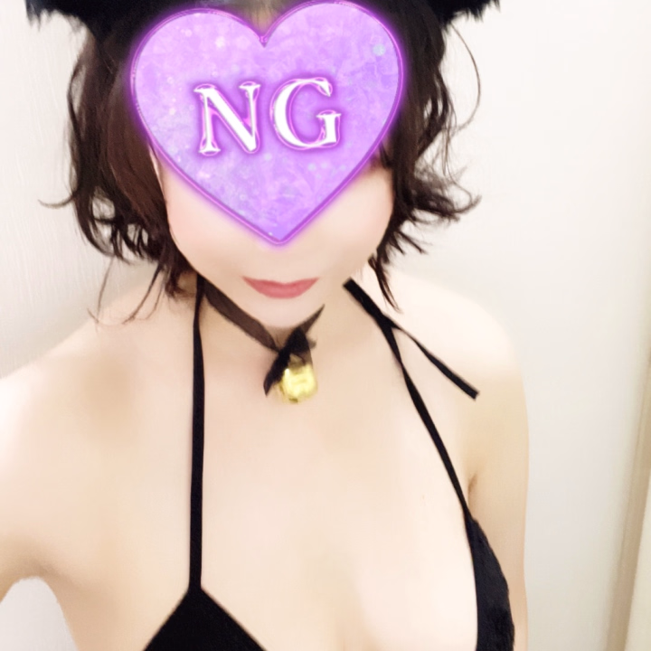 れんかのコスプレ🩷

昔したコスプレ🥰  これんかはなんのコ

スプレが似合うと思う⁉️🤔

教えてくださいm(_ _)m💕