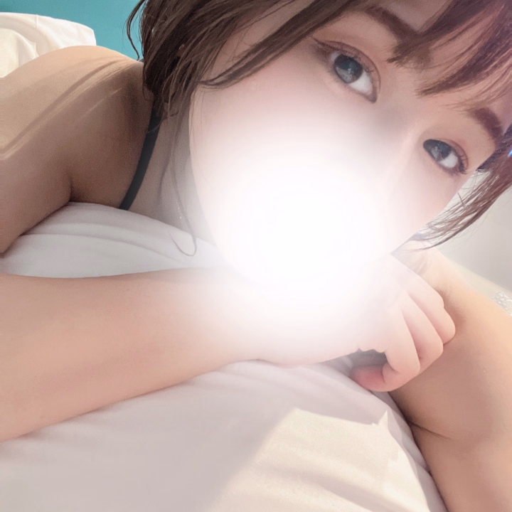 こう見えてサバサバ系女子です☺️
最近カツオのたたきにハマってます♡