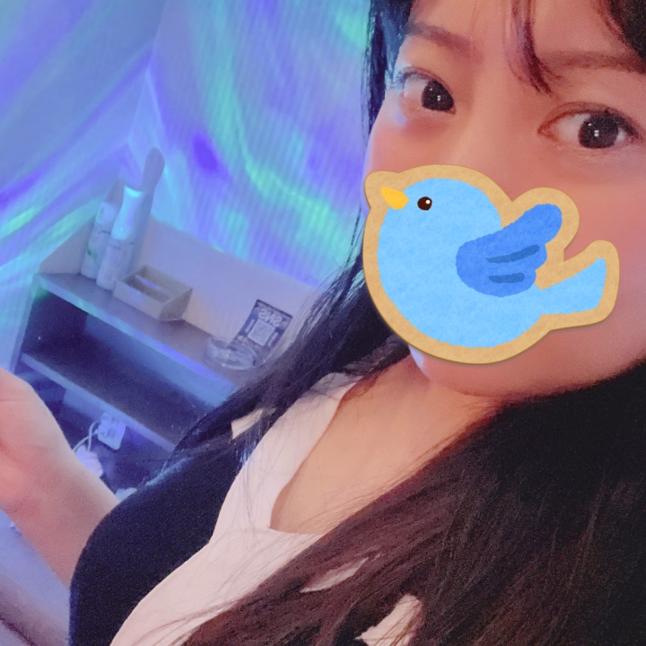 本日、ラウンド2のお部屋を借りてでした♨️
朝、間違えて本館に行ってしまい笑
場所探しました笑

みなさま、長めのお時間、
ありがとうございました（ ;  ; ）

昨日と今日はお部屋カラー、ブルーバージョン🩵にしてみたよ。

明日も17時までよろしくお願いします〜