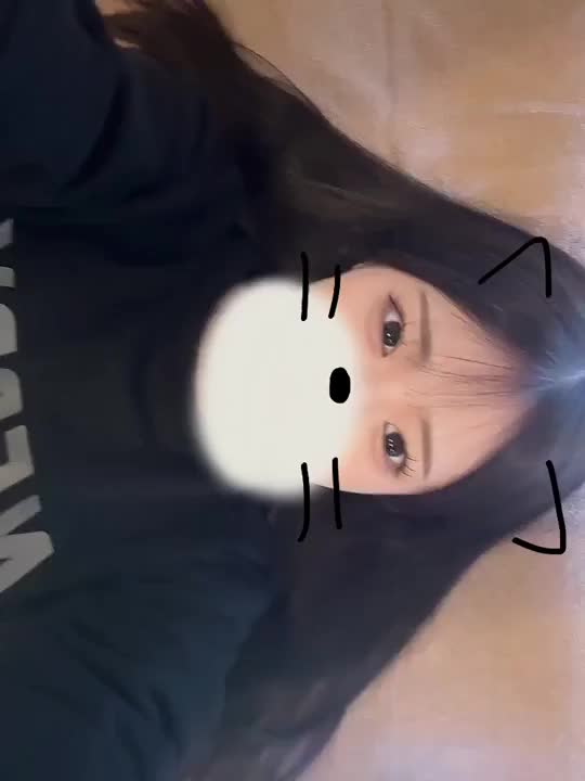 動いてるららさんお届けします🥴💗

スウェット姿もオフ感あってあり、⁉️

色んなららを知って欲しいな〜🎀