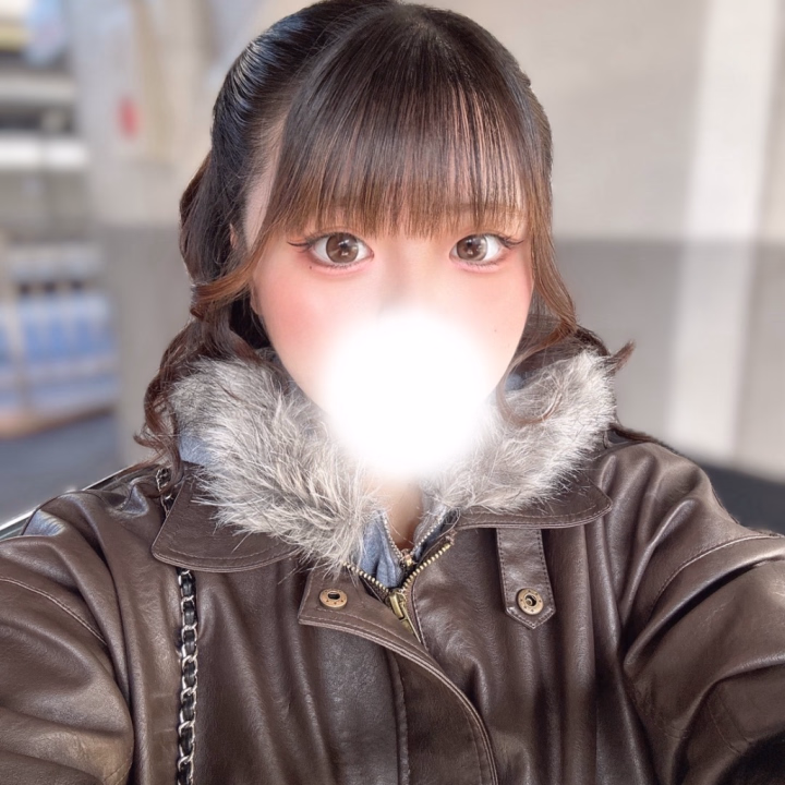 ちょっと今日は小悪魔な気分😈

かまってくれないと
拗ねていたずらしちゃうよ👶🏻💖

お兄さんかまってくれる？