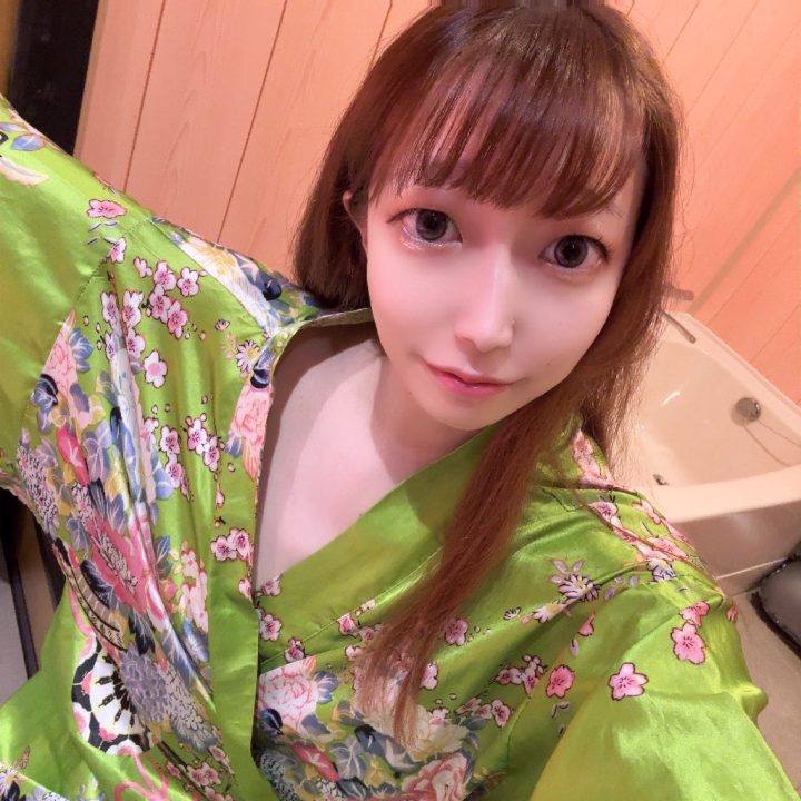 おはようございます♡
米子6日目？出勤しました！
 
残りあと5日間なので
もし会ってみたいなってお兄さまいた
今週中に来てくれると嬉しいです❣️