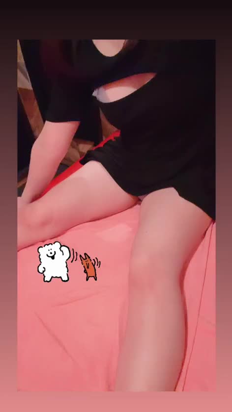 おはりあ☀️ストレッチ中~🦵