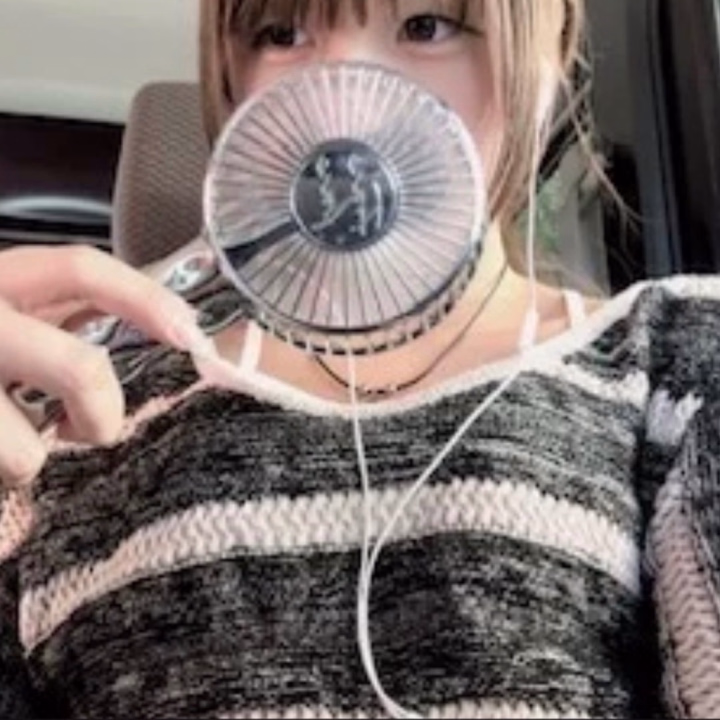こんばんはっ🐰💞かてぃです🎀

明日は12:00〜14:00までいます🥺🤍

いっぱいくっついたり、いちゃいちゃするの好きなので甘えさせてくれるお兄さんに会いたいな…🫶💞

お酒飲みながらまったりしたり、ちょっとドキドキする時間も一緒に過ごしたいです🥂🤍

短い時間だけど、いっぱい濃い時間にできたら嬉しいな🥺🎀

会いに来てくれるの待ってますっ🌙💕