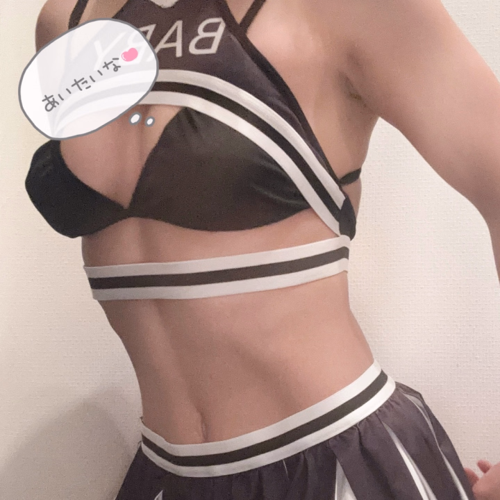 こんばんわー！No.52白川です！
3連勤最終日〜！！

今日は出勤前にもずく食べてたよ〜
体にいいねぇー！！
食べすぎるのは良くないって言われてびっくり仰天ー！！だめなんだ😢
何がいいかなぁ〜！やっぱランニングとプランクかなぁー！
よーし！今日からも頑張ろー！

もうすっかり夏だね〜
今年は何しようかな！
湘南にいくぞー！マッチョ眺めて目標決めよっ！🤭

今日も元気に待ってるね、