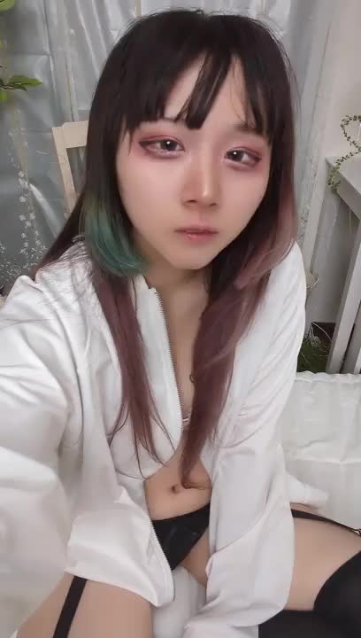 あくびってめっちゃ顔面崩れるよね。

めっちゃ長いあくび出ました！！！って動画。

あくびの後って首振りたくなるんだよね。って話したら、友達から「犬のくしゃみかよ」って言われた。犬……？？？のほちゃん犬……？？？

まぁ、家族はよく見てる光景だろうから、取り敢えずイベント参加しときまーす。

のほちゃんでした！