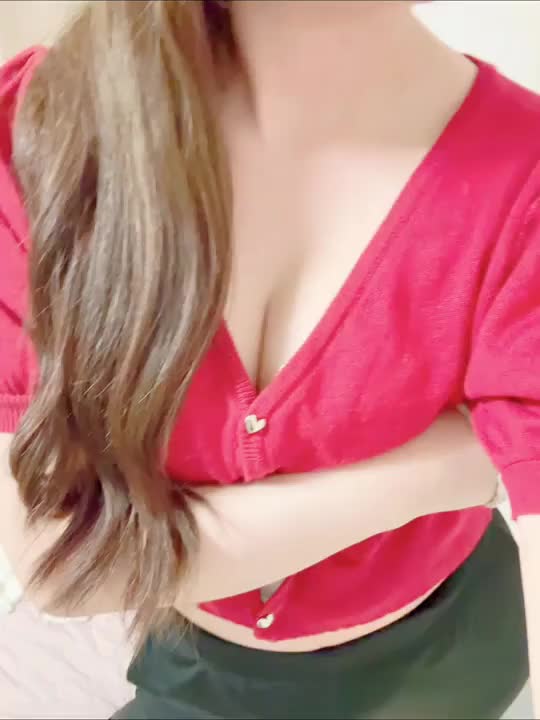 こんにちは😊さなだよ🩵

今週日曜日
15:30~23:00で
登校します🏫💗

お酒飲んだあとでも
ご飯の後でも仕事終わってからでも
疲れたあなたを
さなが癒したいな๓´˘`๓♡

さなのことも癒してくれる
先パイいたらもっと嬉しい🥰

予約待ってるよ💌💗