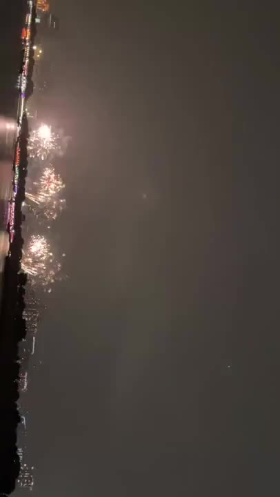 バーン🎇