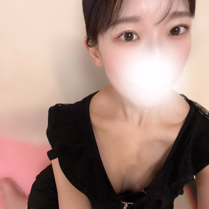 おはようございます☀️

今日も7:00~16:00で出勤です！

ご予約頂いているお兄様方、お気をつけてお越しくださいね🙂‍↕️

今朝は朝ごはんを食べ損ねました🫠笑


今日もお誘い楽しみにお待ちしています◎

.
🪼あやね ヒメ予約はヒメチャンネルから🪼
https://hime-channel.com/profile/qn_vmy
①日時②コース③初指名 or 本指名④お名前
全てご記載の上、トークからお願いします。
前日、当日はお電話で直接ご連絡ください♩