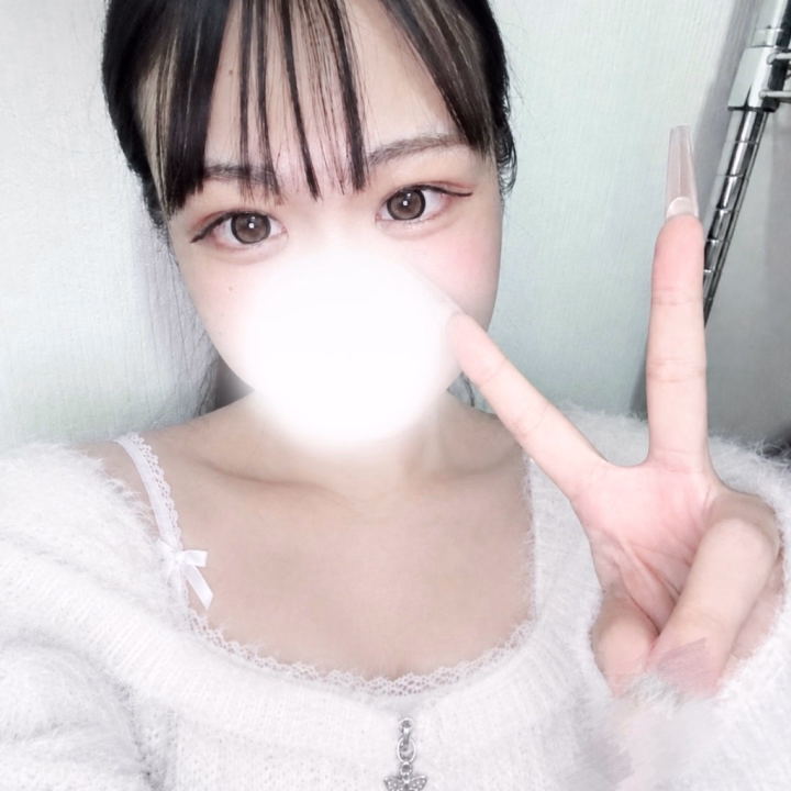 おはよ〜!!
みほり出勤してますっ
今日でラストだよ〜🥲
今日も雨で冷えるね☔️
風邪ひかないように気をつけてね!
みほりとあたたまろ!
お誘い待ってます💕