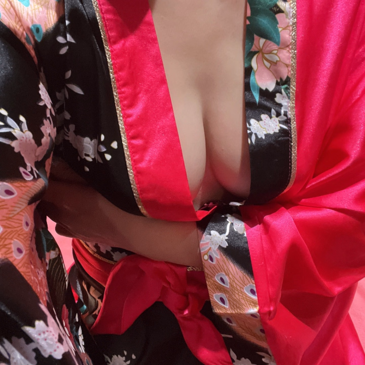 おはようございます☀️

今日も9～24時までいます✨

お仕事終わりの方、明日休みだよ～って方、疲れたよ～😞って方…是非、このはづきのおっぱいで癒されに来てね…？