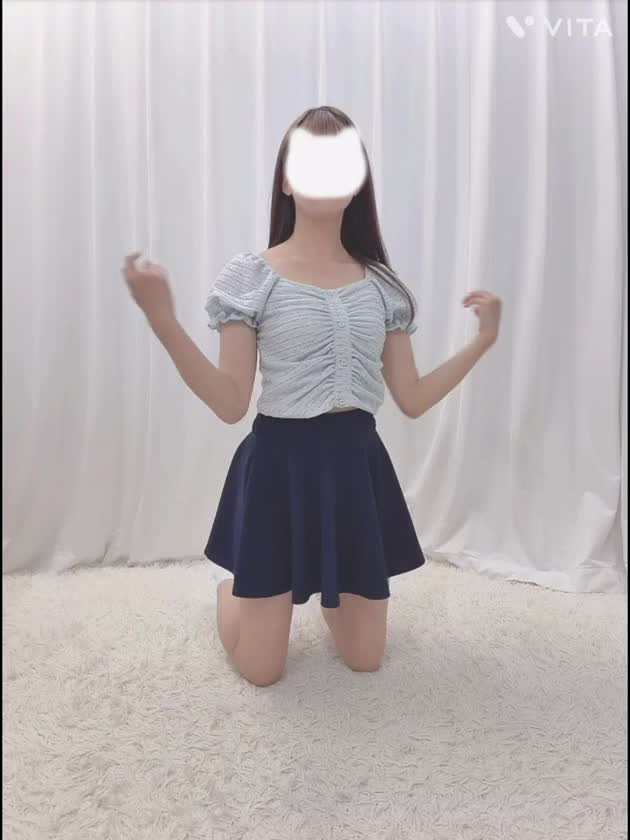 今日もちょっと長めの動画です☺️

生着替えを撮ってみたんですが、ガサツな性格が出てる…笑

嫌いにならないでくださいね…🥺