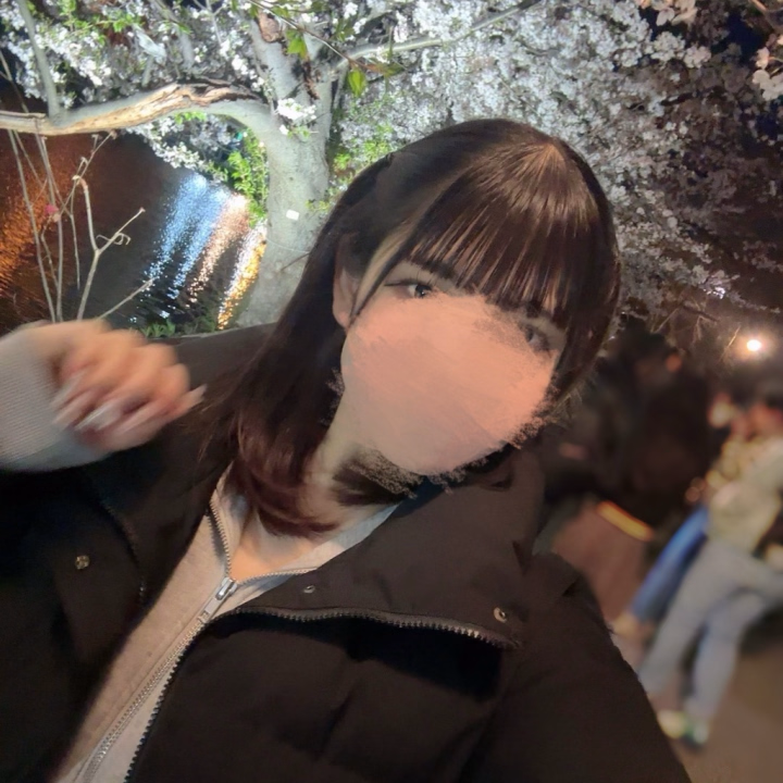 おはようございます、まゆるです🐶
本日出勤予定だったのに、早めに女の子の日が来てしまい、1週間ほどおやすみ頂きます‪🥲‎

ご予約してくれてたお兄様達ごめんね😭😭

来週からの出勤になりそうなので、また近くなったら日記更新します🆙

少し空くけど、まゆるのこと忘れないでね‪🥲‎

この間桜見に行った時のやつ！


まゆる🐶