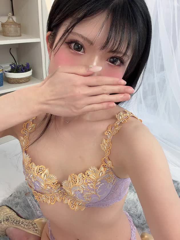 退勤したケロ❣️


お風呂の中から更新🛁*。



1日の締めくくりは
動くななせちゃんで📸❤️