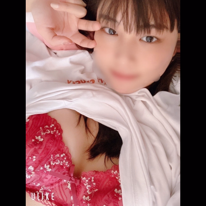 本日もありがとうございました😊
賑わう金曜の夜の街、たくさん可愛い子がいる中で私に会いに来てくれた皆さんに本当に大感謝です🫶
明日は今月最後の出勤になる予定です、既に仲良しさんからご予約もいただいててハッピー🎶
明日もよろしくね!