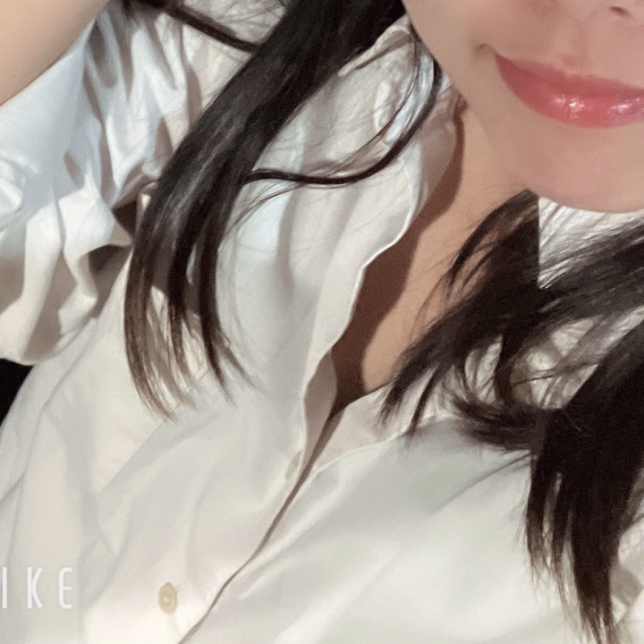 かなり肌寒いお天気なのでたっぷり生姜パウダーを入れた紅茶を飲みました。

みんな無理せず自分大事にしていこうね…！

秋服、どんなの着ようかな？あったまりながら通販サイトでネットサーフィン🏄🏄‍♀️🏄‍♂️