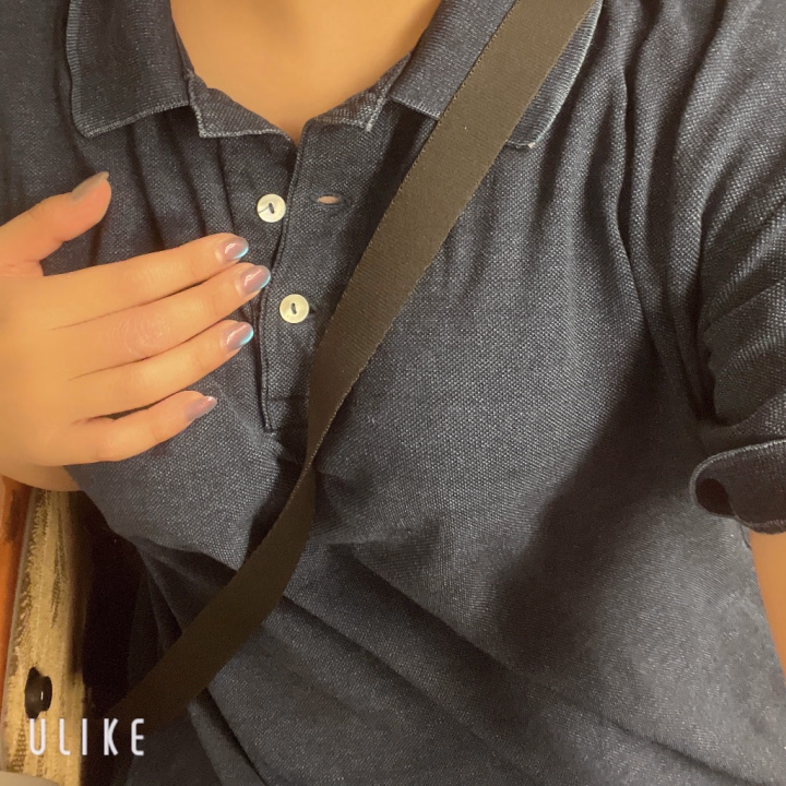やほ！お店に向かってます！

新しい服が色々あるのでどれにしようかなって迷い中…

最近はゆるーくダイエット進めてるのですが早く見た目にも現れて欲しいなって感じです。

脂肪の少ないお肉をよく食べるようになってから、塩麹が素晴らしい調味料であることに気がつきました。

あまりにも写真が下手なんですけど今度私のダイエット飯、上手くできたら自慢したいです！本日もよろしくねー！