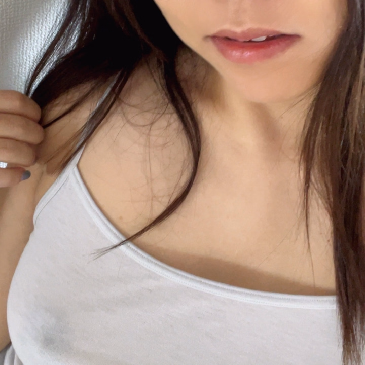 ごめんなさい！本日少し体調が悪くなってしまいお休みさせていただいてます。

次回出勤は元気でお兄さん達に会えるといいな…

今日はお家でゆっくりします！またね…！