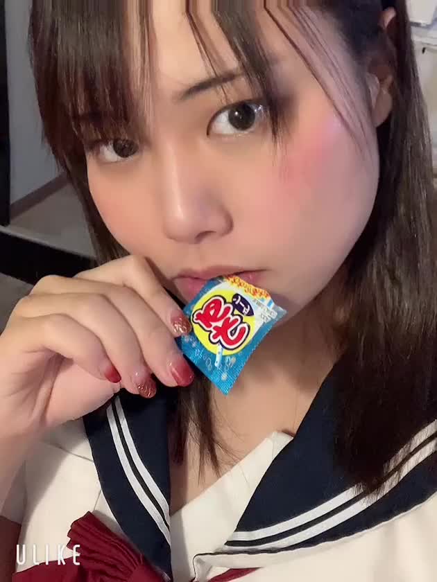 至って完全にお菓子の袋を開けるだけです！
