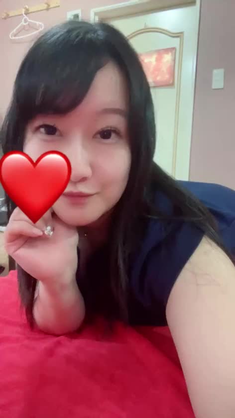ご挨拶からの…

足をばたばた♡


私がどんな雰囲気か
伝わるといいなあ🥰



とわ