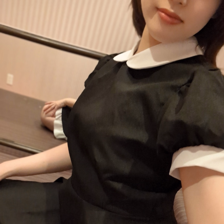 今日もいちにちお疲れ様です！ すももです🍑
急な雨でびっくりしました〜😭皆さんは大丈夫でしたか？すももは靴がずぶ濡れになっちゃいました😤

次回出勤は明日
🍑14:00-17:00🍑
となります。
有り難いことに完売となっておりますので、ご予約は16日以降から可能となっております。お気軽にご連絡くださいね❣️

↓明日以降の出勤日↓
6/14 お休み
6/15 お休み
6/16 9:00-17:00
6/17 9:00-17:00
6/18 お休み
6/19 9:00-17:00
6/20 9:00-17:00

どうぞよろしくお願いいたします♪