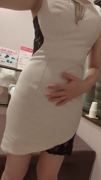すももです🍑動画初挑戦です><
応援よろしくお願いします❣️
