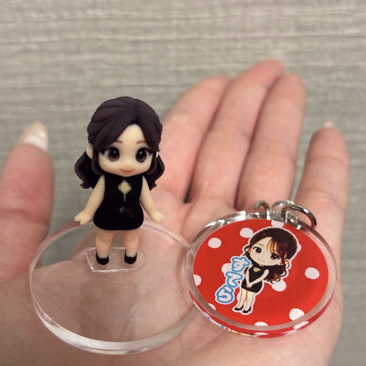 北海道のお兄様から
プレゼントや〜っと届きました✨🎁

私のミニキャラのキーホルダー
めっちゃかわいすぎる🥺💕

細かいところまでしっかりしてて感動…！
早速お仕事バッグにつけちゃった🤍

大事にするね☺️
本当にありがとう〜っ🫶