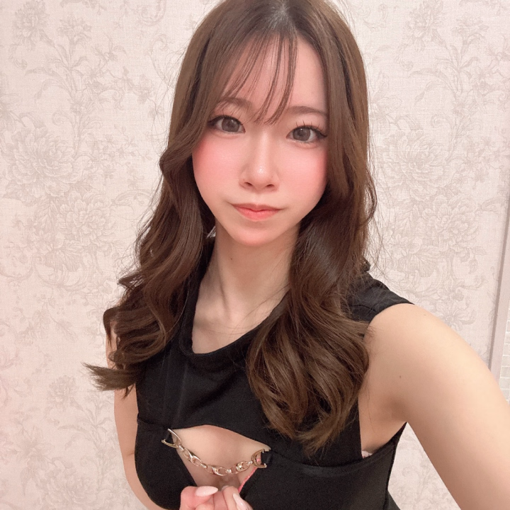 ゴールデンウイーク始まったね🌧️✨

あいにくのお天気だけど、
そんな中でも会いに来てくれるお兄さんいるかな〜って
ちょっとワクワクしながら出勤しました☺️

雨で足元悪いから、
来てくれるお兄さんは気をつけて来てね☔️🤍

今日はまったり癒し時間になったら嬉しい☺️