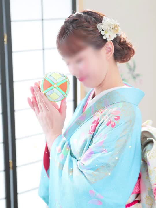大晦日から始まり、1月の6日間、
会いに来てくださった皆さまへ💞
　
　
お越しくださり
本当にありがとうございました☺️✨
　
　
ご新規様も本指名様も
圧倒的に100分コースが多く、
　
ひなのの世界観をたくさん
共有させていただけたこと
心から感謝しています🌿
　
　
次回の出勤予定は
今夜21時ごろお知らせと
ヒメチャンネルからの【お約束】を
受付いたします🕊️
　
　
📌ご新規様のご予約受付は
1月24日（土）21:00〜 開始
　
　
乙姫宴　雛乃