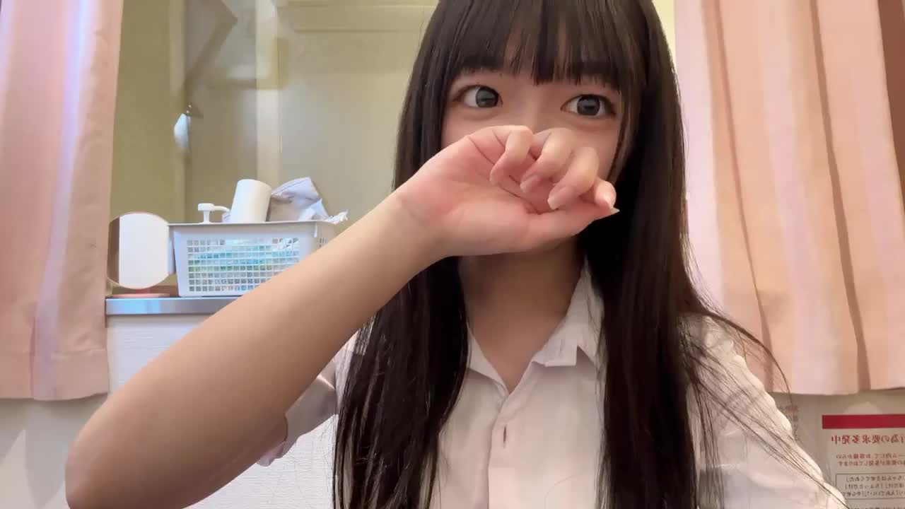 こんにちは✨
えちえちな動画撮ってみたので
みんなにみてもらっちゃおっと💗