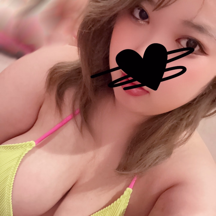 こんにちは！🐥
次の出勤は木曜日の13:00です！

衣装でなにか着て欲しいのあったらリクエストください✨✨
姫予約も待ってます😘