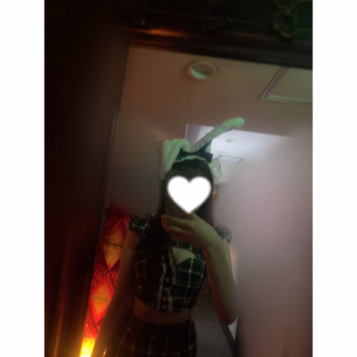 こんにちは！せいらです！

ちょっとお久しぶりの投稿です📖☡_✍﻿
皆さまお元気ですか~❕

せいら、先日脱水症状的なものになりかけました💦
しかもエアコン効いてる部屋にいたのに…
油断せずしっかり水を飲まなきゃダメですね😰

今は元気を取り戻したので良かったです😊
皆さまもお気を付けて！！
暑い中外でお仕事される方や移動時間多い方などは
本当に本当に尊敬の眼差し…🥲

もう既に早く秋よ来いの気持ちです🍁🍂笑

20(月)の久しぶりの出勤、楽しみにしてます🎶

‎⋆.˚𖦹⋆✮⋆.˚☆⋆｡𖦹°‧★

7月全枠🈵✨️
ありがとうございます😭🫶
キャンセル発生した場合はお知らせいたします❕