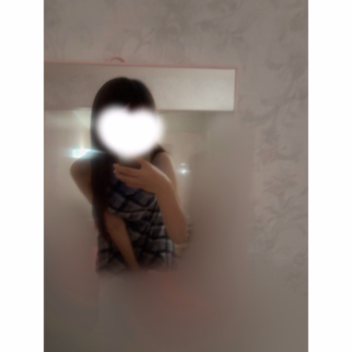 本日もよろしくお願いいたします🌷🤍🤍
楽しみにしてます🥰🤍

⭐️お知らせ⭐️
キャンセル枠が発生したため、
今日の夜に掲載します！
よろしければご予約してくれたらうれしいです😻💕