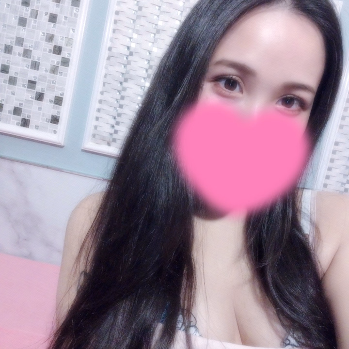 池袋到着❣️

15時半までなのでご予約してくれると嬉しいです❣️

お待ちしております🥰