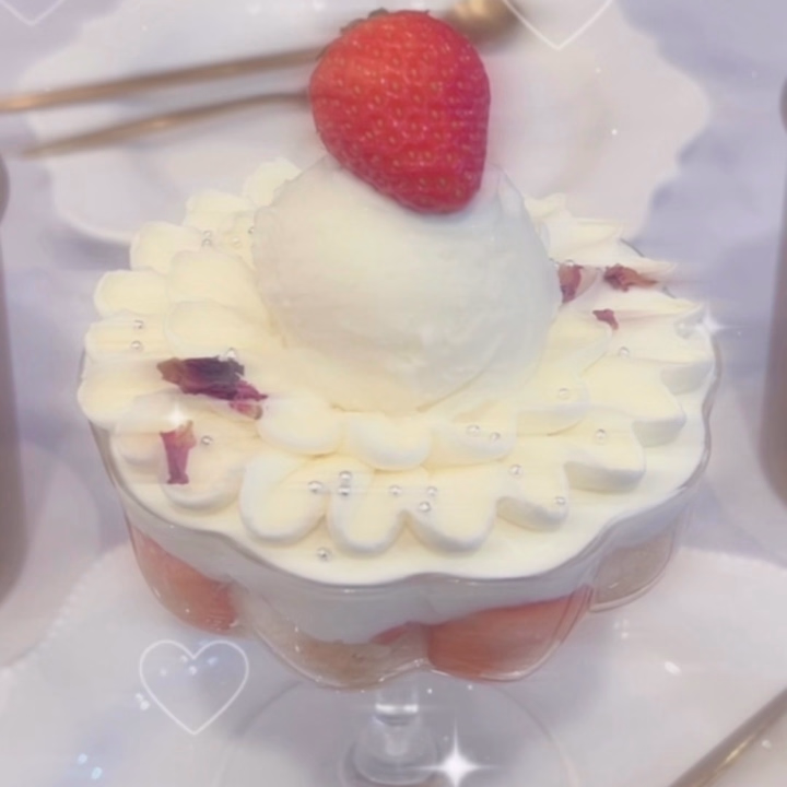 こんにちは！りずです！💟

こないだお休みの日にお友達と
夜パフェ行ってきました〜🥺
大好きなケーキ屋さんが夜遅くまで
やっていて罪悪感もありながら
とっても幸せなひと時でした♡

4月は2週目からしかいないのでお兄さんからのお誘い待ってます〜!!4月お誕生日なのでお祝いしに来てくれたら嬉しいです🎉


りずでした💟