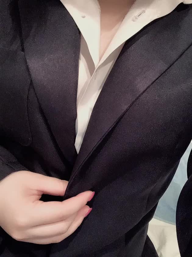昼間は暖かったけど、やっぱり夜肌寒いですね( >﹏< *)


こんな時はお風呂に入って身体を密着して暖まりましょう🫶