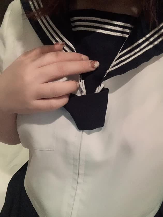 先程遊んでくれたお兄さんありがとうございました♡♡


お互い興奮しちゃいましたね💕︎


気遣いもある優しいお兄さんで良かったです♡♡

たくさん気持ちよくしてくれて気持ち良くイッちゃいました🙈💕


またお願いします🫶