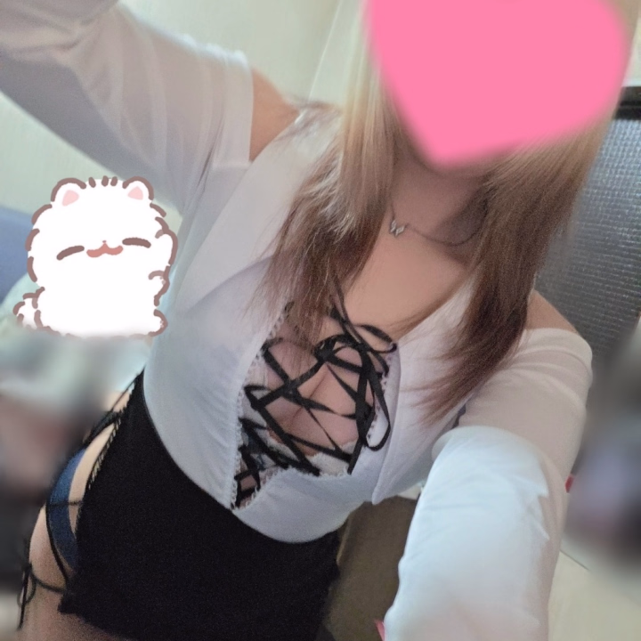 こんにちは！見てくれてありがとう💕

今日ほんとに暑すぎて溶けちゃいそうですね🥵

こんな日は涼しいお部屋でくっつきながらたくさんイチャイチャしたい気持ちです💕

今日は15時から24時までなのでお兄さん達が会いに来てくれるの待ってます💕

イベント内容は⬇から⚠️の注意事項はしっかり読むんだぞ

⚠️がついている文は絶対に読まないとダメだぞ⚠️

⚠️これはさあやが提供するイベントだから他の子にサービスとして求めないでね！

3Pはイベント対象外です！⚠️

さあやで指名してくれたたおにいさんへ♡

✨10分20分コース指名で生乳タッチ➕お尻太ももサービス！
これを機会にさあやに会いにきちゃお？♡

💞30分からのコース指名でオールヌード➕お尻太ももをサービスしちゃいます♡