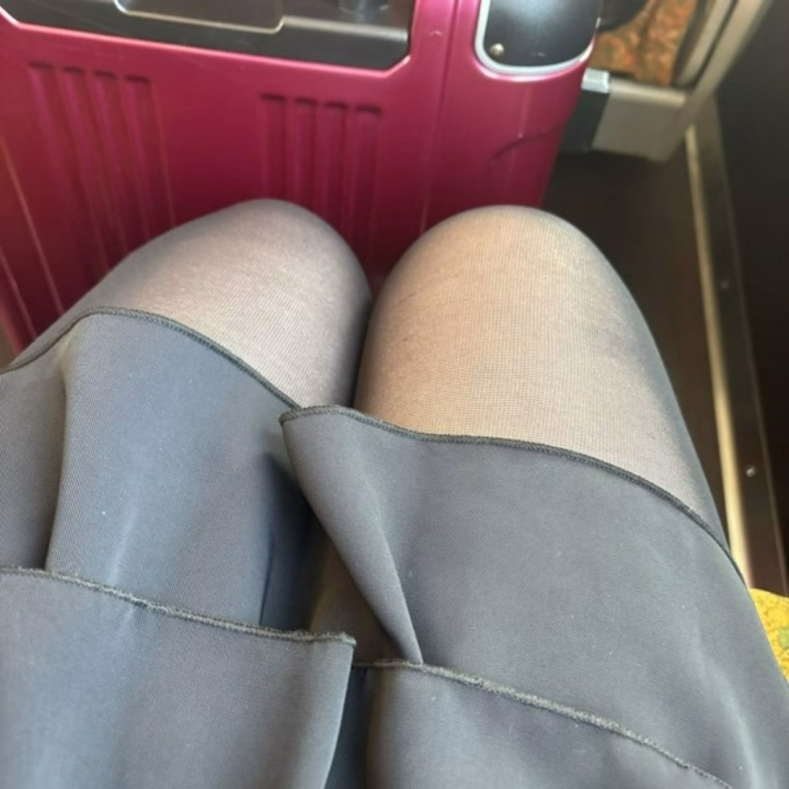 おはようございます☀️
になですっ(新幹線で大阪向かってます🚄)

本日15:30-22:00出勤します💗
1週間ぶりの出勤で緊張しますが、みなさんといっぱいお話していちゃいちゃできたら嬉しいですっ

ご予約お待ちしております🫶