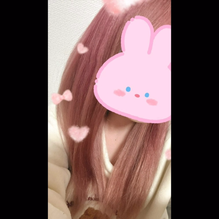 今日あそんでくれたお兄さんたちありがとうございました💗
お風呂入っちゃったのでオフ姿で🥺

始めたばっかで緊張してたけど、いっぱい優しくしてくれて嬉しかったです🫶🫶

次回は14出勤するかもなので、またいっぱい遊んでくださいっ