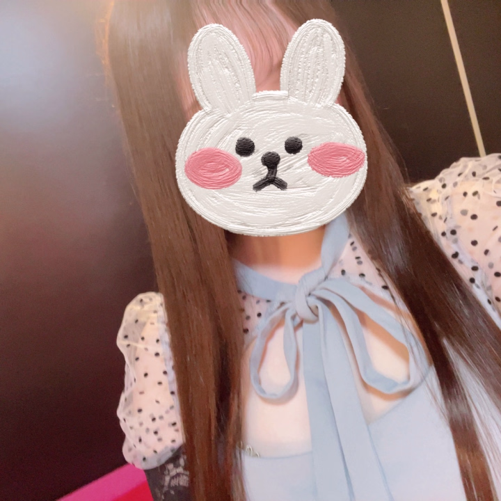 こんにちは。

今月もう出勤しないって言ってましたが
4日間だけ出勤します〜！

仲良しさま嘘ついてごめんなさい〜🥲

3月は言ってた通りお休みです！

短い期間ですが
タイミング合えばお待ちしてます♡