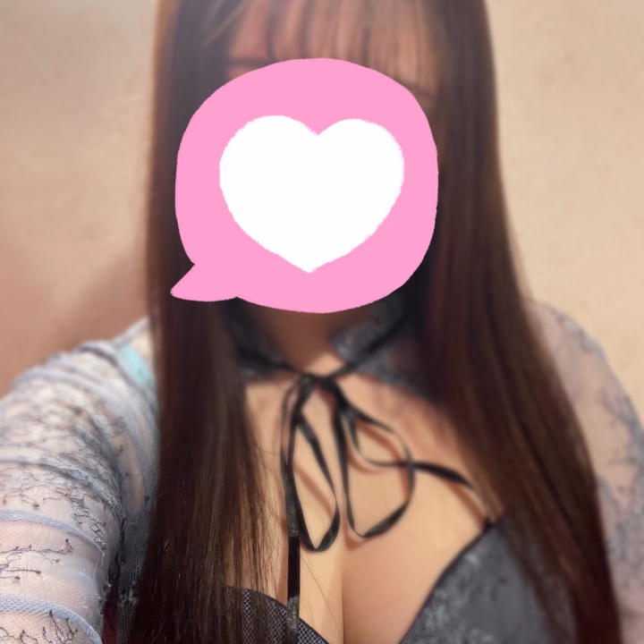 こんにちは。
昨日遊びに来てくれたお兄さま方
ありがとうございました♡

遅くなりましたが
今日も元気に出勤してるので
お誘いお待ちしてます♡

キャンセルになっちゃったお兄さま
お仕事頑張ってきてくださいね〜！
またタイミング合う時にでも
お待ちしてます☺︎