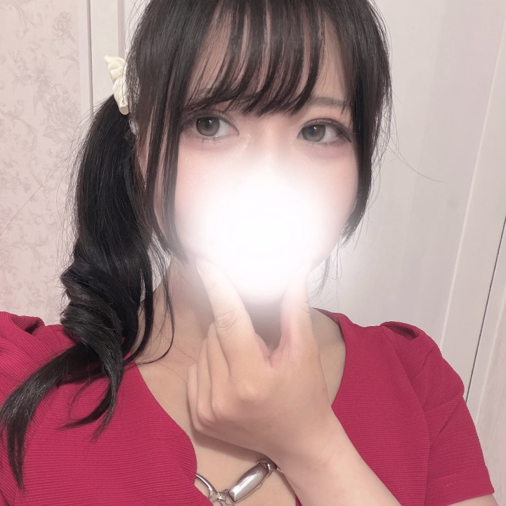 5月にゃんはろー🕊💌
次会える日は5/14 16:00~の予定です✨

先月最後はいっぱい予約してくれたのにおやすみしちゃってごめんなさいでした(  ›_‹  ) 

昨日来てくれてありがとう🍇自分で髪やった！くるくるかわいい？♡
