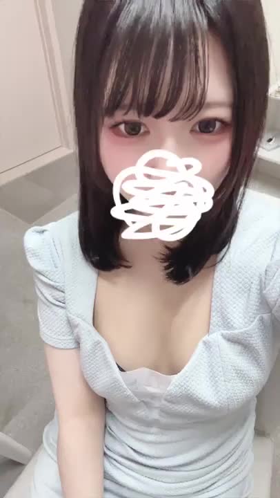 動画縦で投稿できるんだった！
（盛れてないからすぐ消すかも）

ひとりなのつまんないよぅーー遊びにきてーー( ⸝⸝⸝˃֊˂)