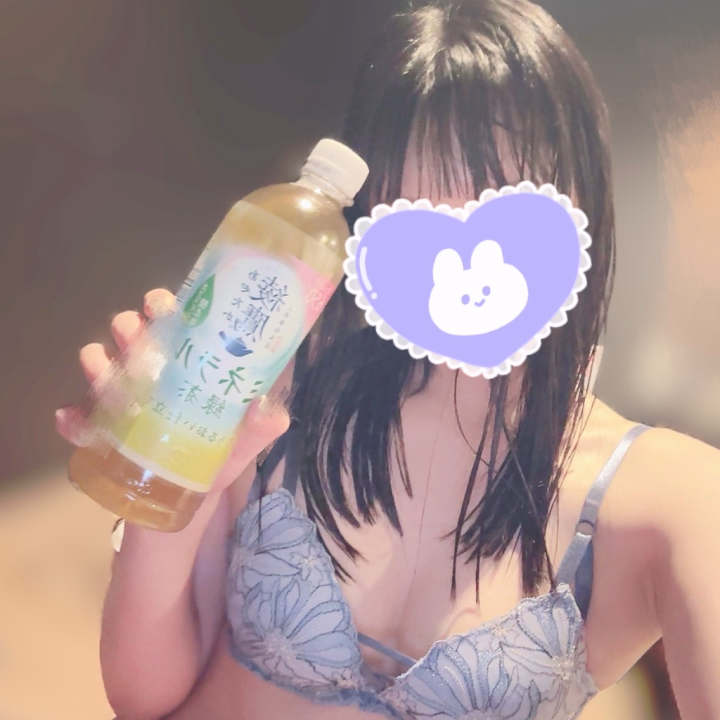 今日もラストまで
ありがとうございました🌵

はじめましてさんでも
ヒメ予約うれしい〜🍵

明日は12時からです🤍

あしたも待ってます🗣️🗣️