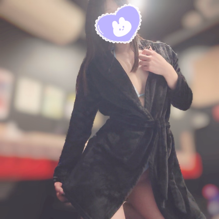 お出迎えはもこもこ着てるよ🐦⬛