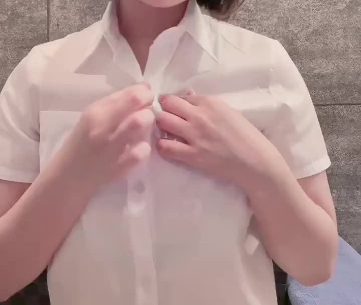 お兄さんはききの彼氏なのに、、


早く会いたいのに


いつ会いに来てくれるの？？


ずっと待ってるね